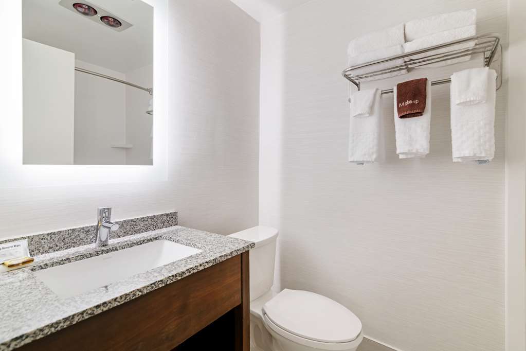 Фото Best Western Springfield Hotel