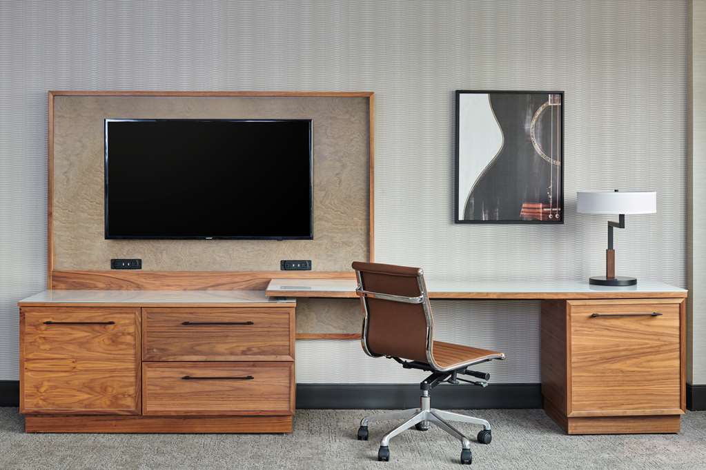 Фото DoubleTree by Hilton Fullerton
