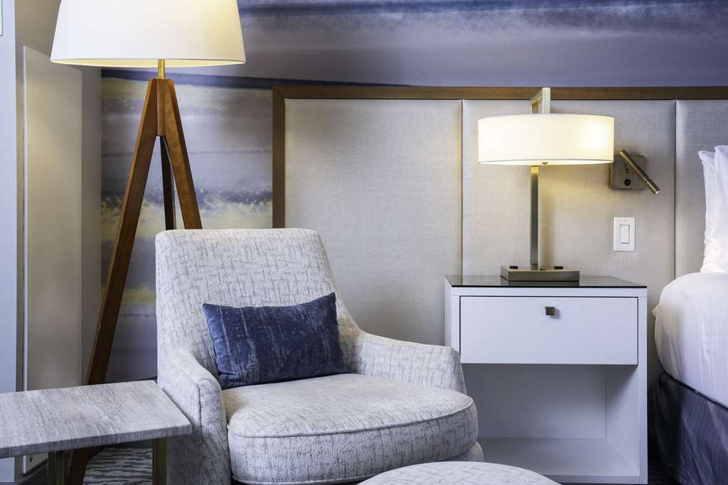 Фото Loews Minneapolis Hotel