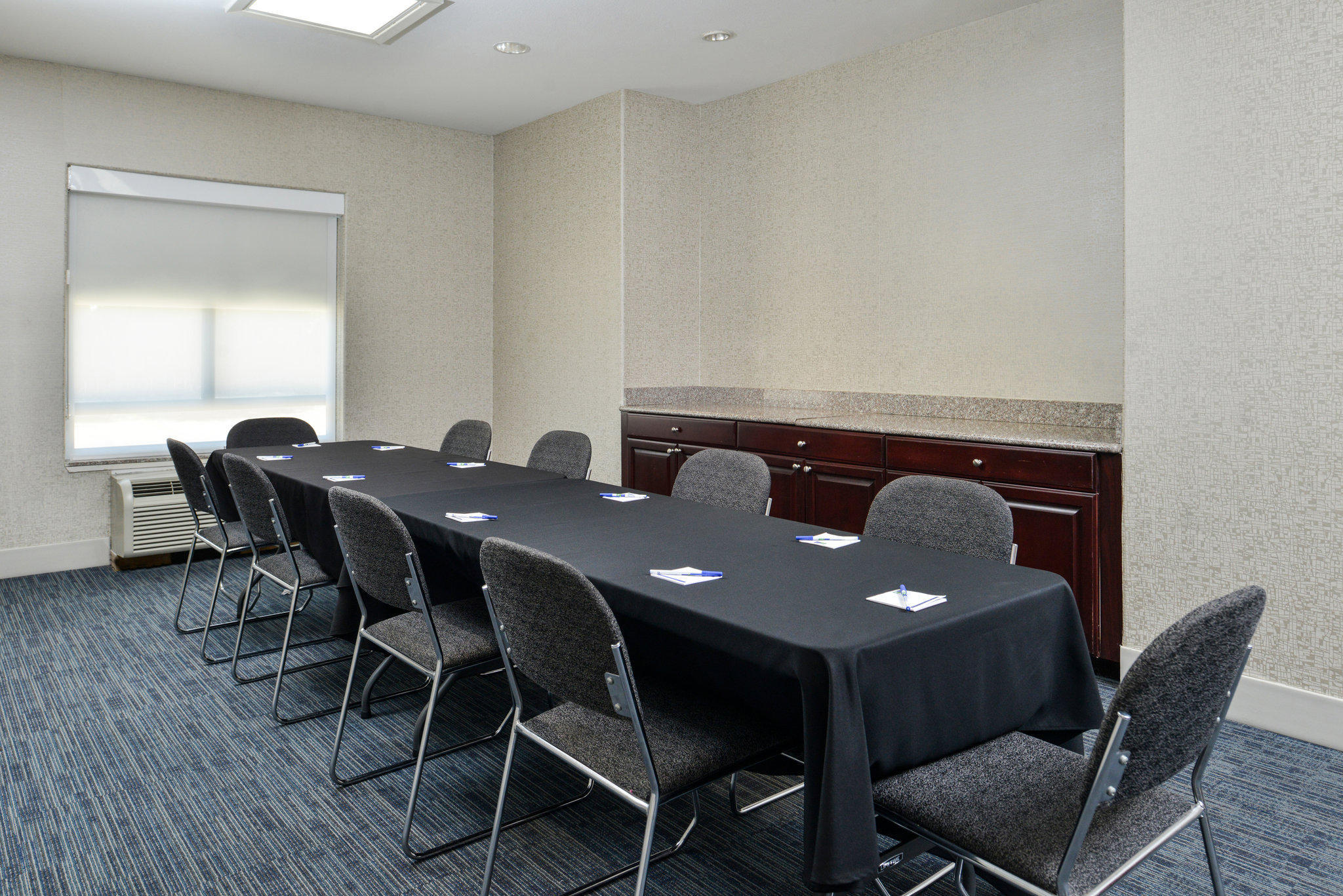 Фото Holiday Inn Express & Suites San Antonio Nw - Medical Area, an Ihg Hotel