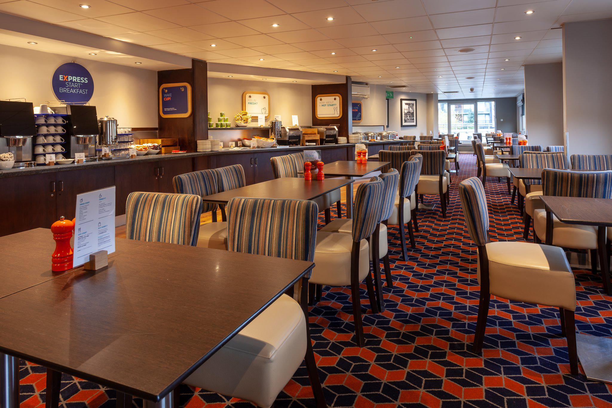 Фото Holiday Inn Glasgow City Centre Theatreland, an Ihg Hotel