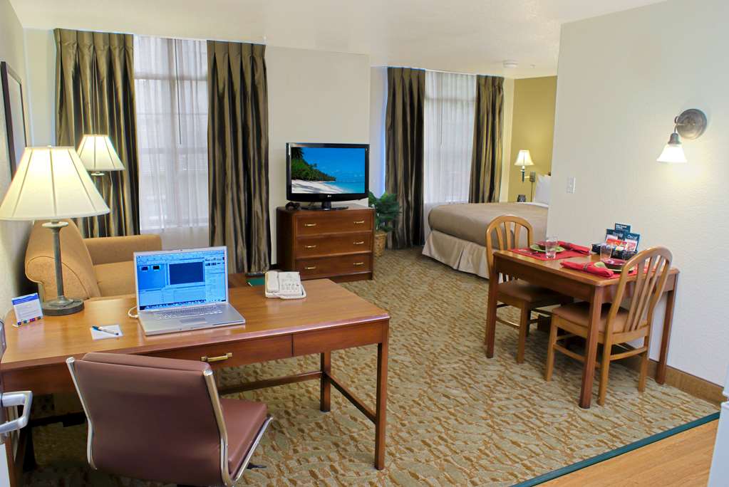 Фото Homewood Suites by Hilton Newark-Fremont