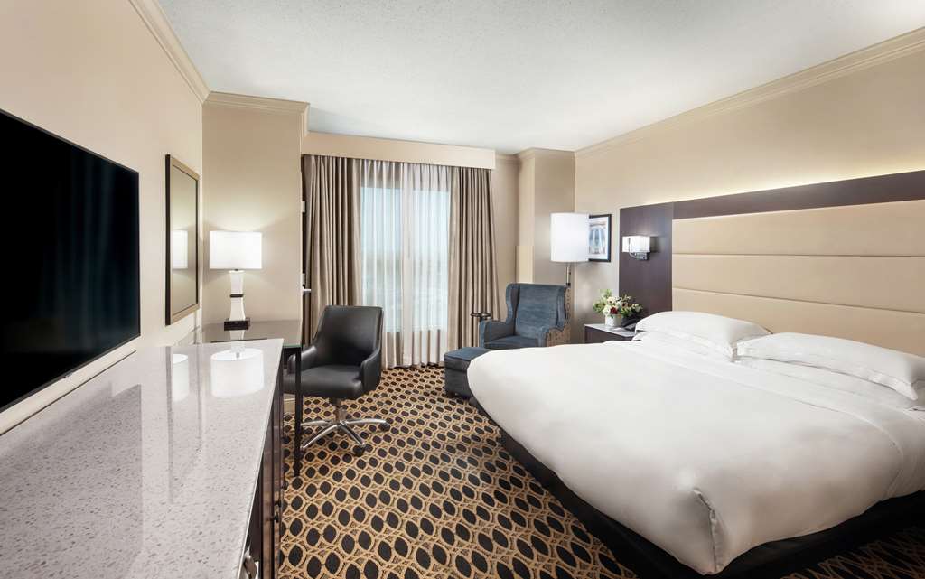 Фото Hilton Columbia Center