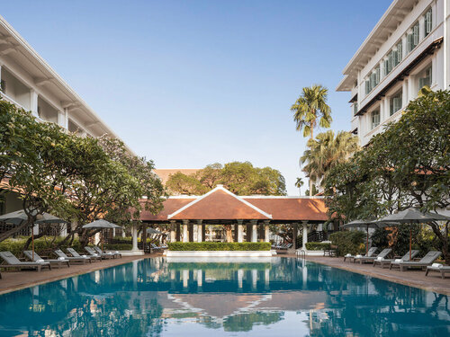 Гостиница Raffles Hotel Le Royal в Пномпене