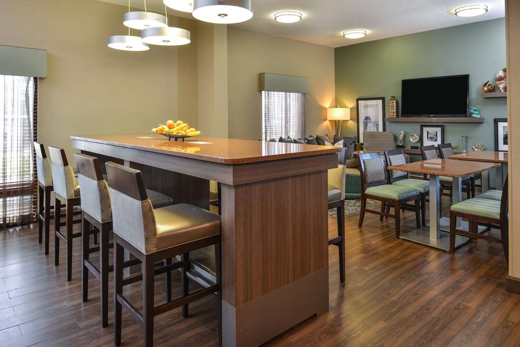 Фото Hampton Inn closest to Universal Orlando