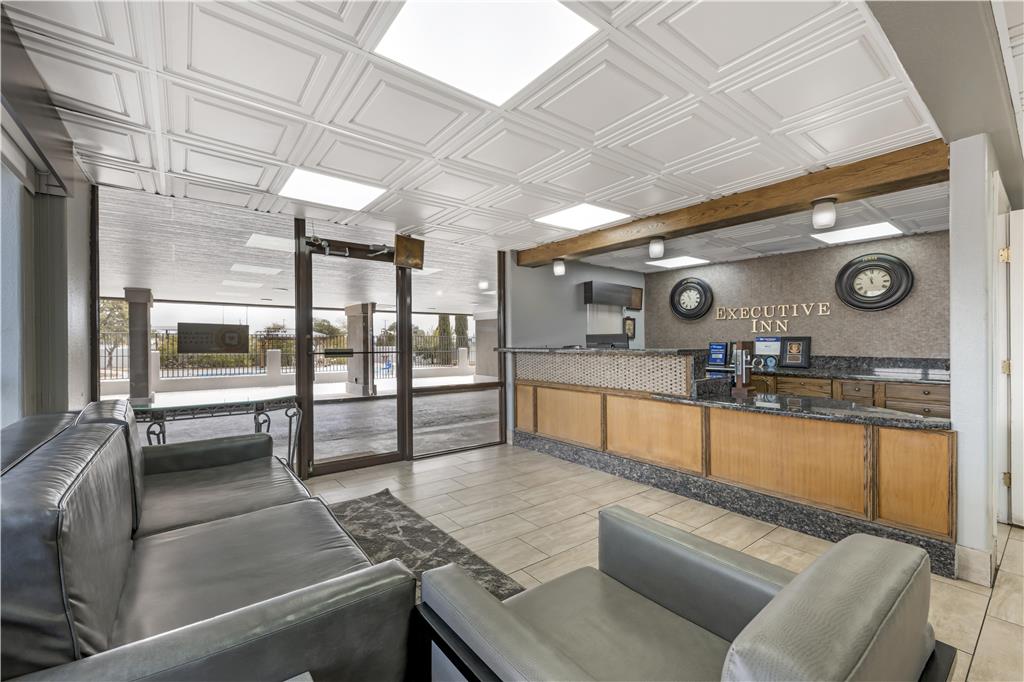 Фото Best Western Executive Inn