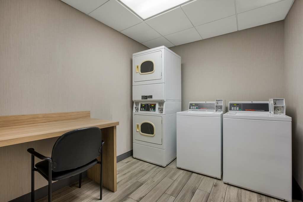 Фото Hampton Inn Linden