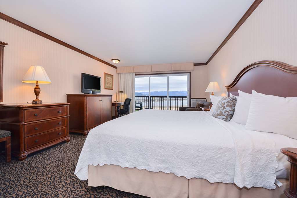 Фото Best Western Edgewater Resort