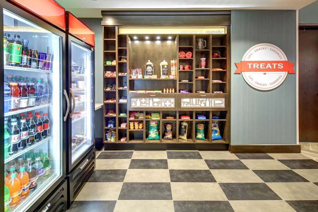 Фото Hampton Inn & Suites Roanoke-Downtown