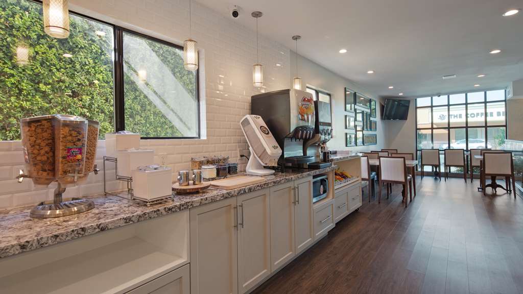 Фото Best Western Woodland Hills Inn