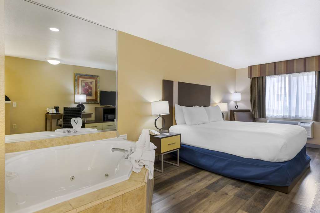 Фото Best Western Fallon Inn & Suites