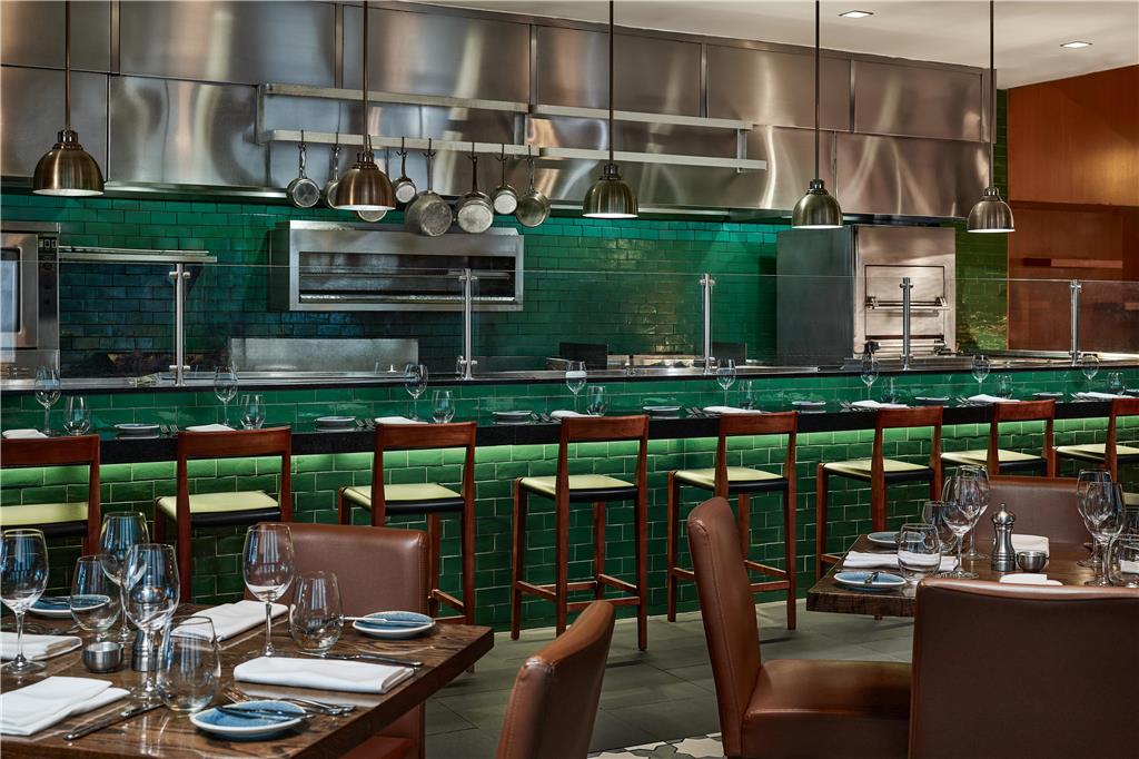 Фото The Highland Dallas, Curio Collection by Hilton