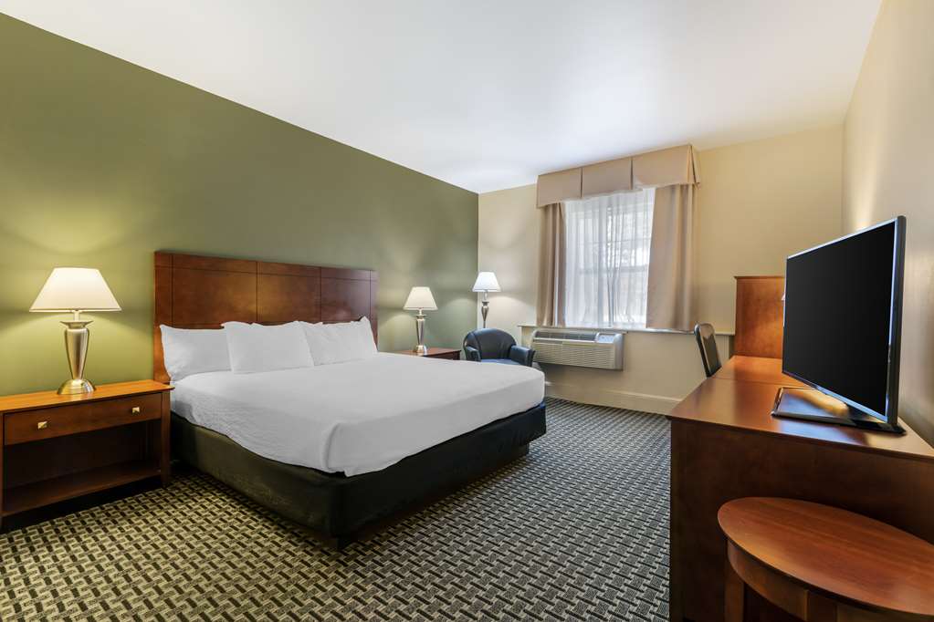 Фото Best Western Plus Brunswick Bath