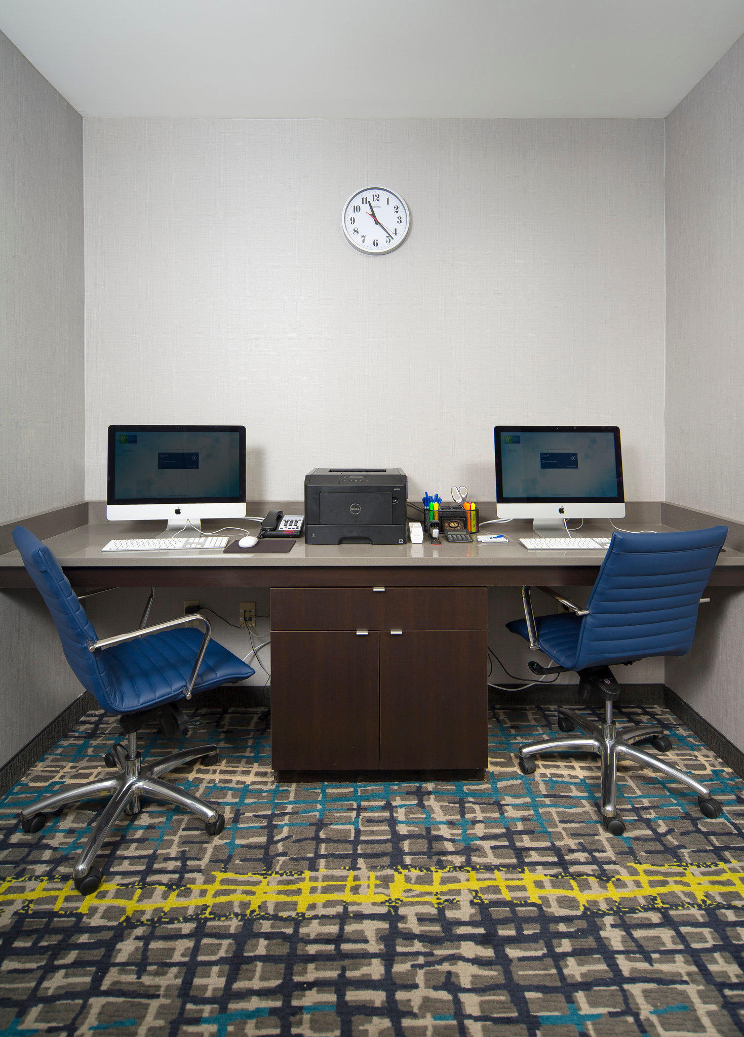 Фото Holiday Inn Express & Suites Oklahoma City Dwtn - Bricktown, an Ihg Hotel