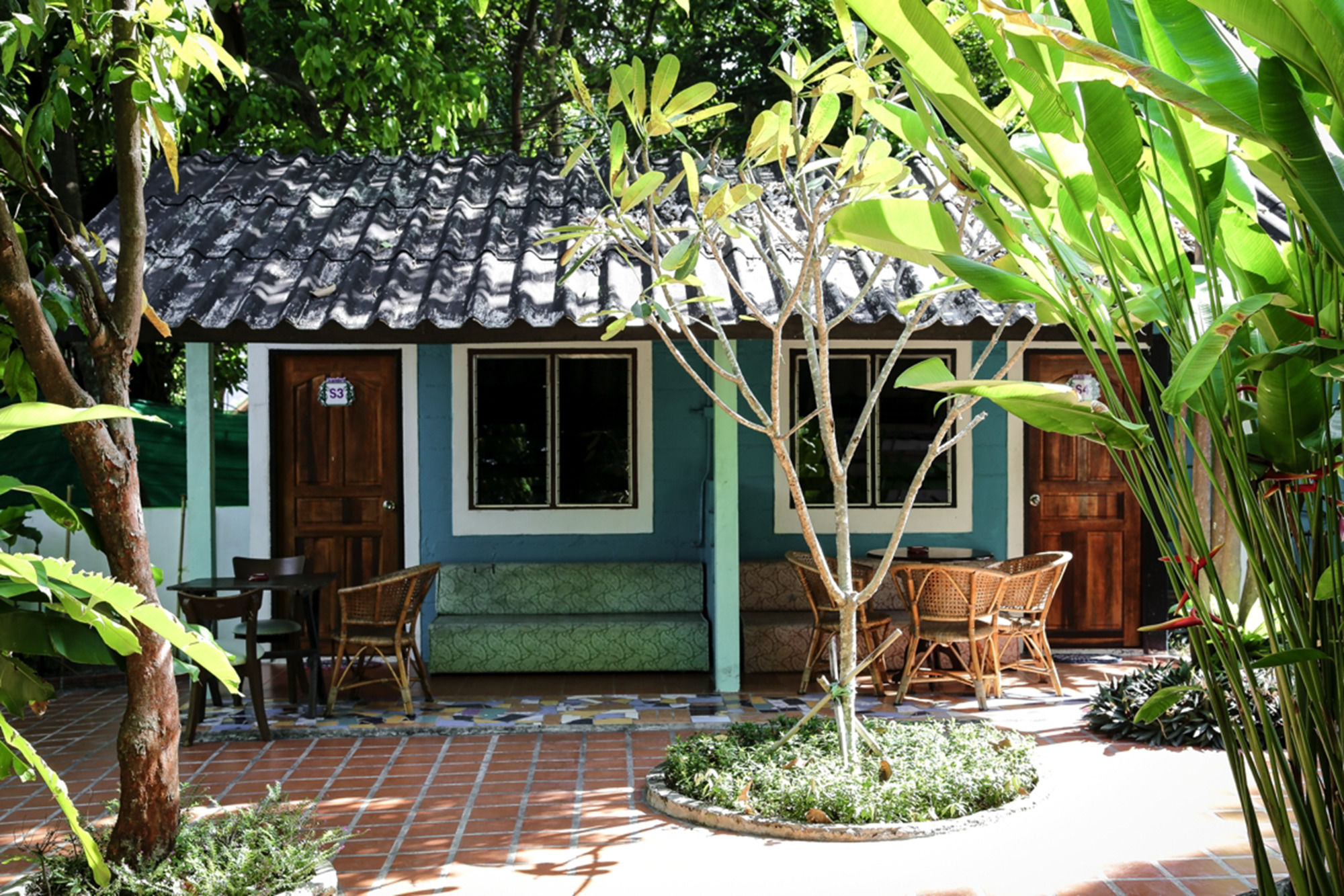 Фото Poohbar Resort & Lotusdive