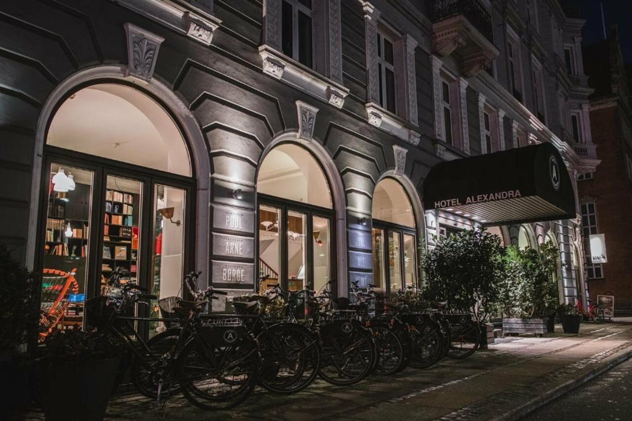 Фото Hotel Alexandra