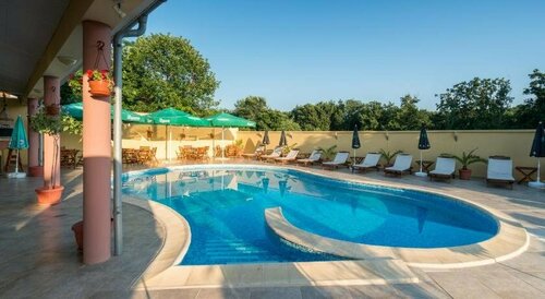 Гостиница Hotel Dayana Beach в Синеморце