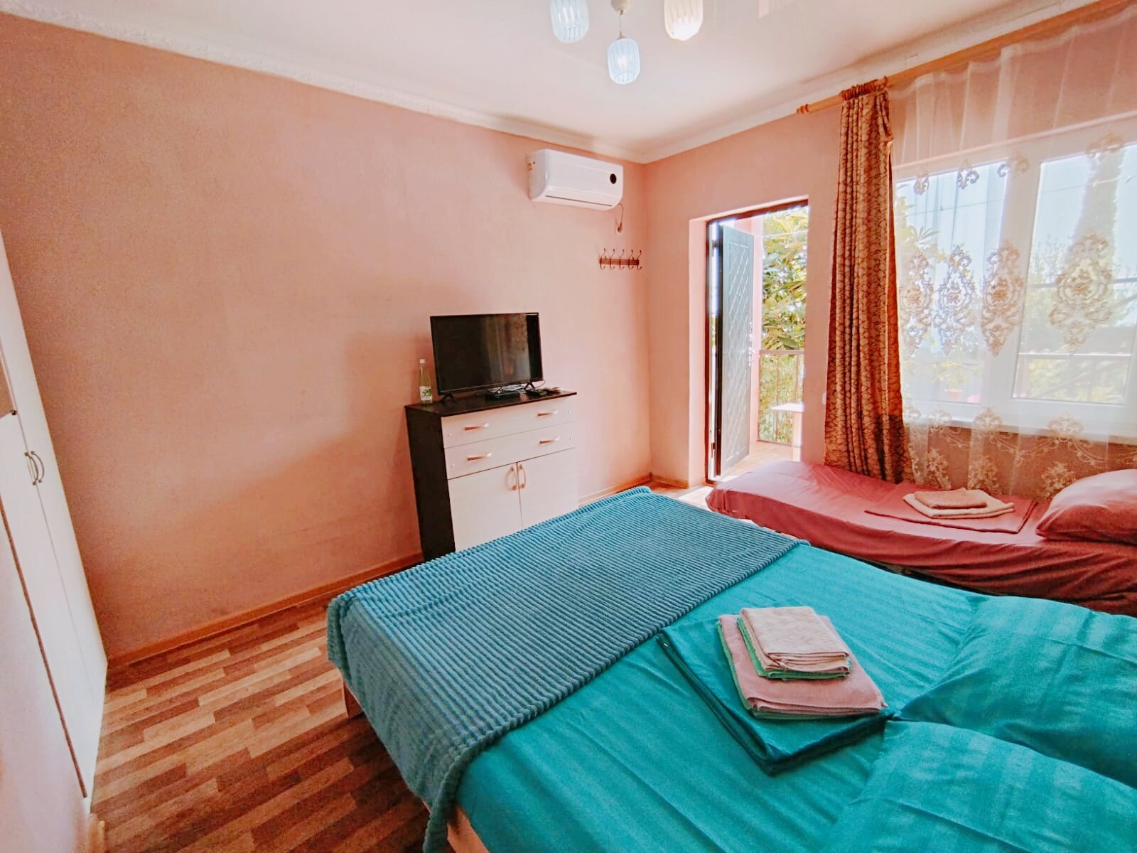 Фото Абхазия Гостевой Дом Новый Афон ул. Курортная 8