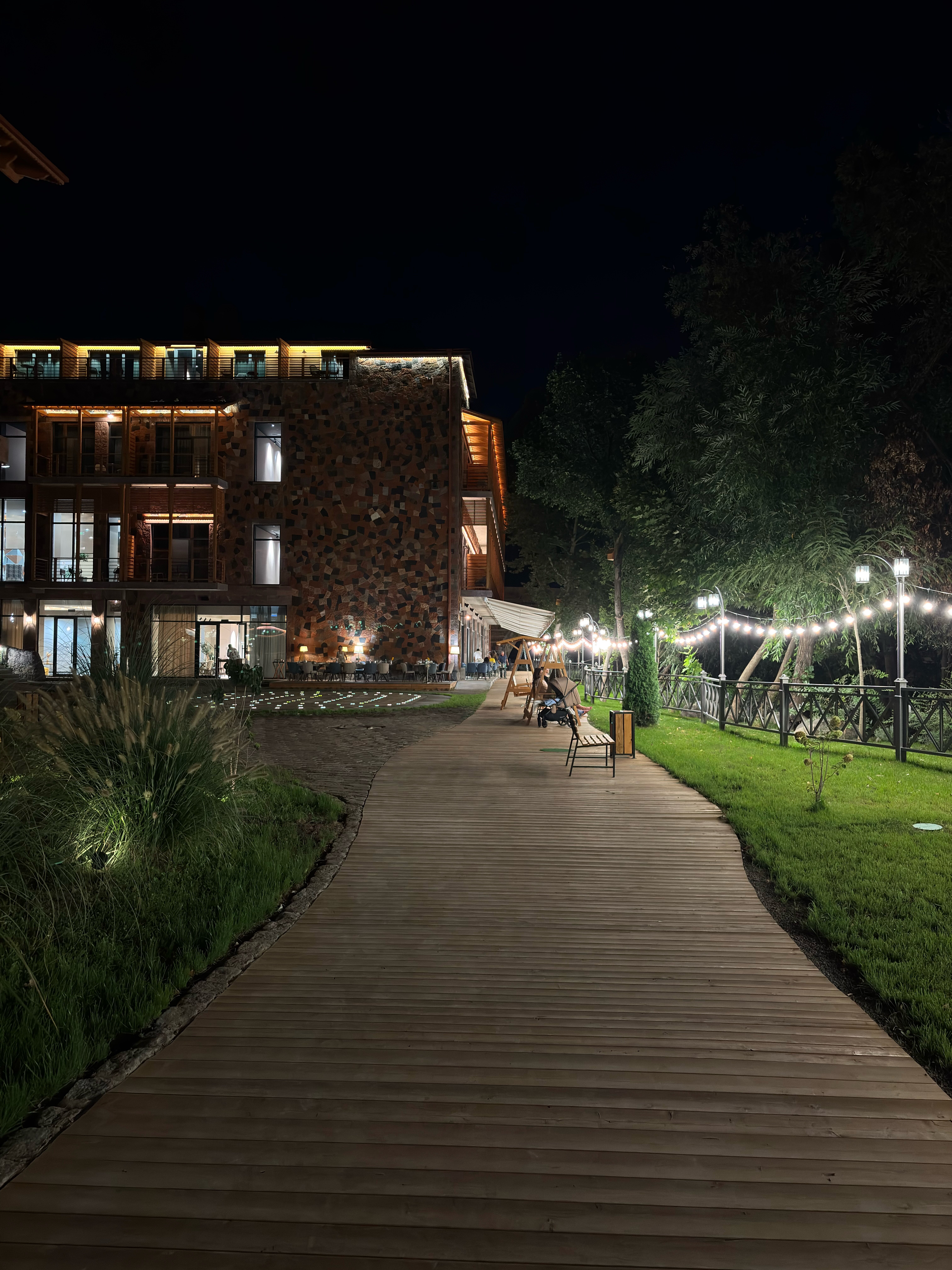 Фото Red Bridge Yerevan