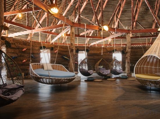 Фото Dragon Inn Floating Resort