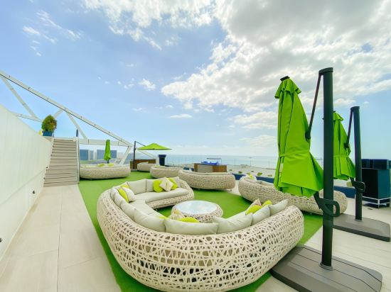 Фото Lime Resort Manila