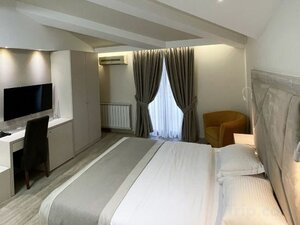 Гостиница Hotel Holiday