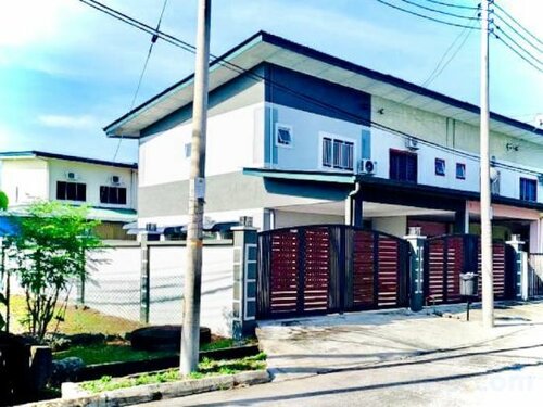 Гостиница Corner Lot Taman Bahagia Batu 7 в Сандакане