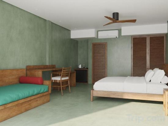 Фото The Barefoot Eco Hotel