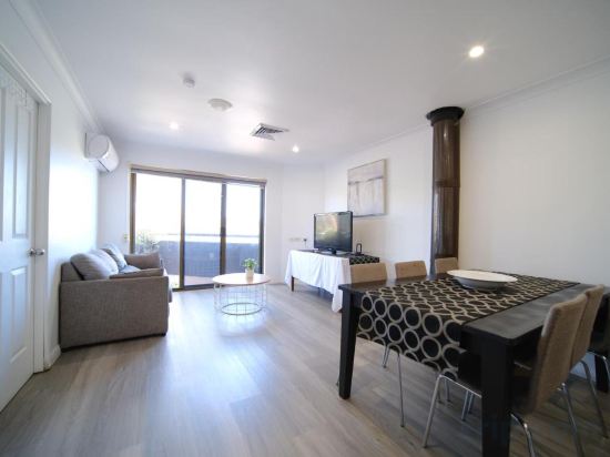 Фото Lakeside Inn Illawarra