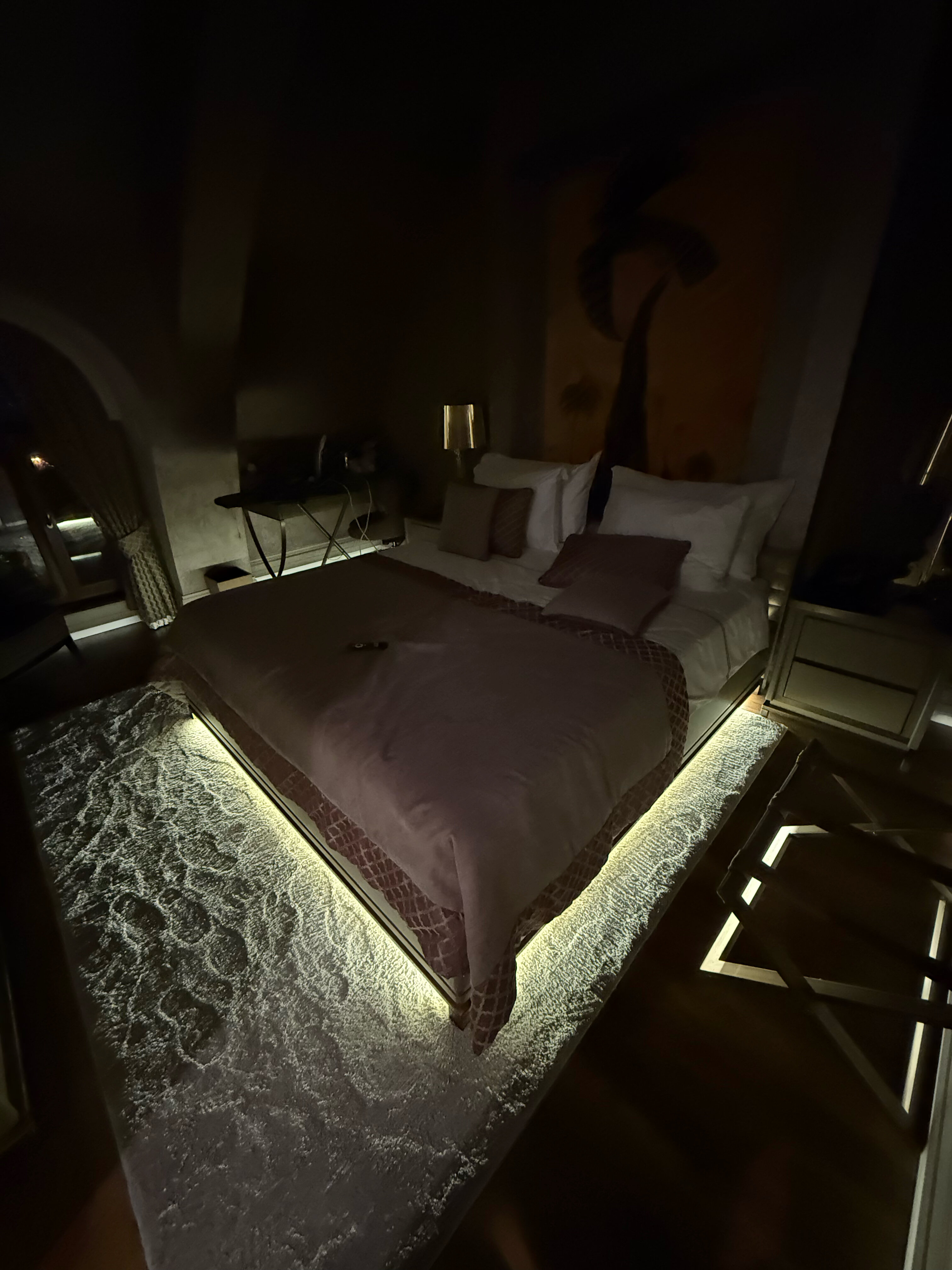 Фото Art Gallery Hotel