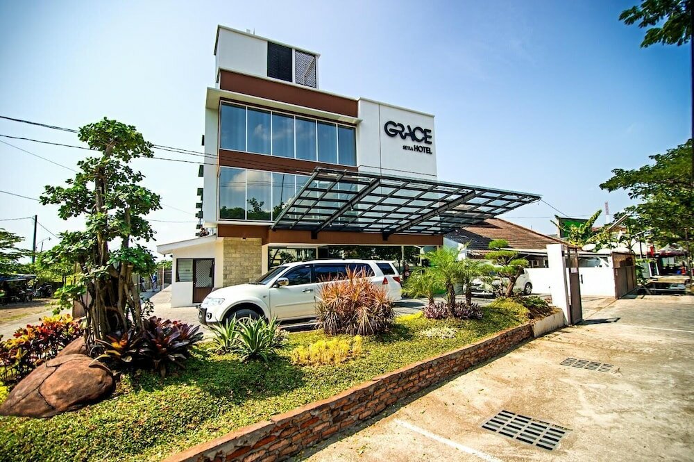Фото Grace Setia Hotel