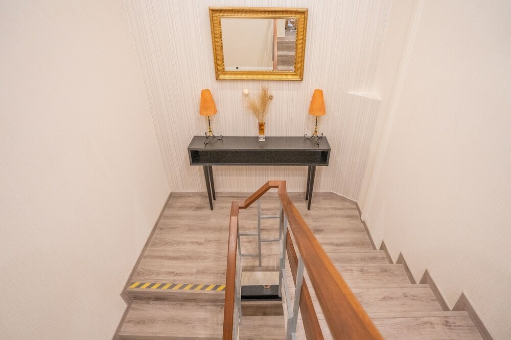 Фото Dinya Lisbon Hotel & Lounge Bar