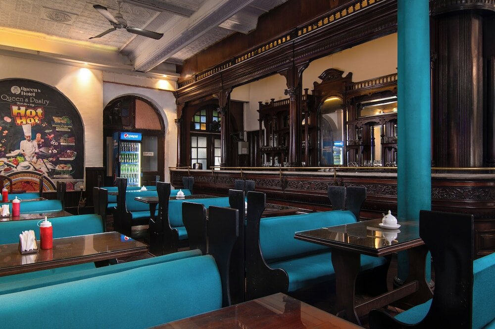 Фото Queen's Hotel