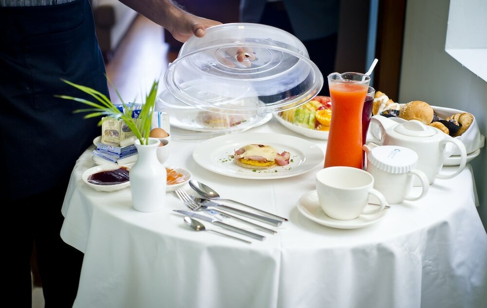 Фото Ocean Edge Suites & Hotel Colombo