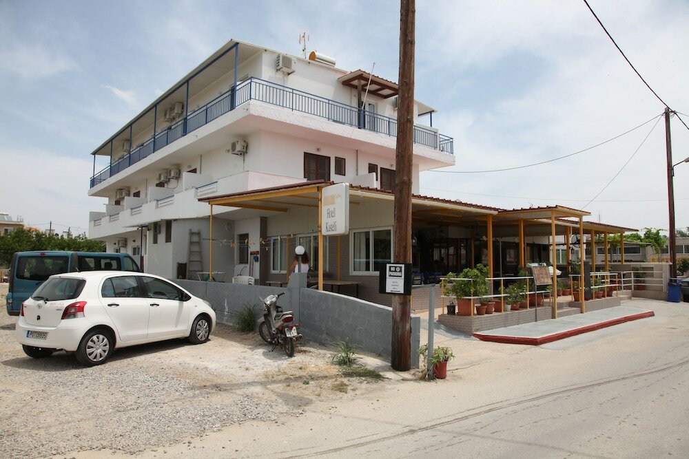 Фото Kastelli Hotel