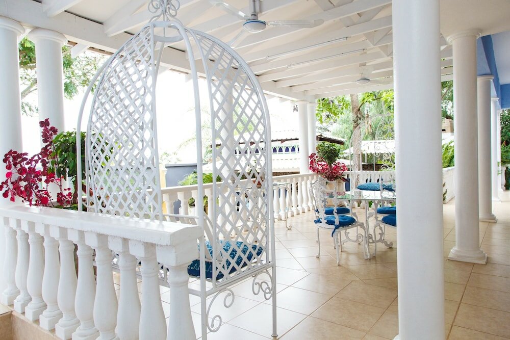 Фото The Angel’s Place Boutique Hotel