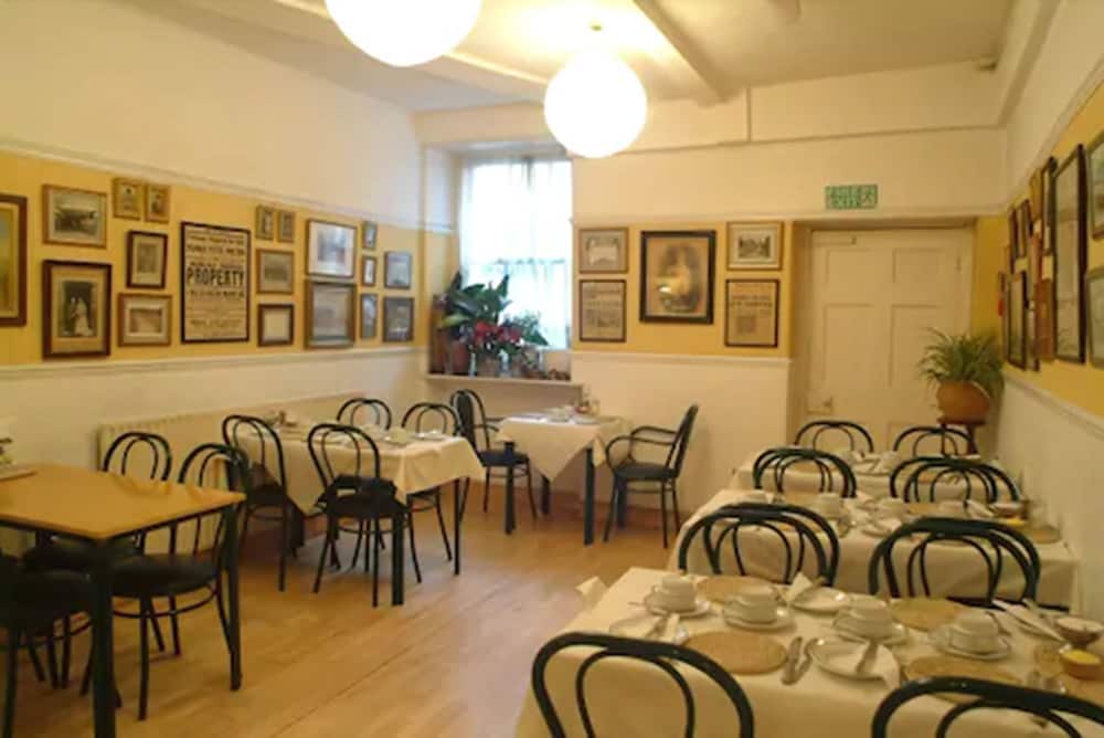 Фото The Garth Hotel