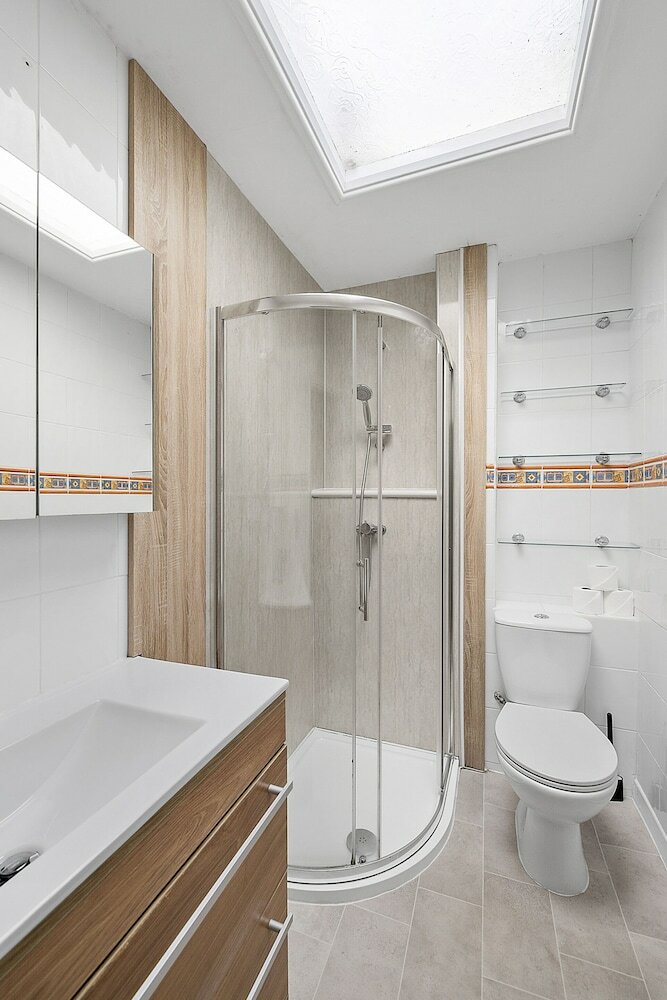 Фото Oyo Plymouth Central Hotel