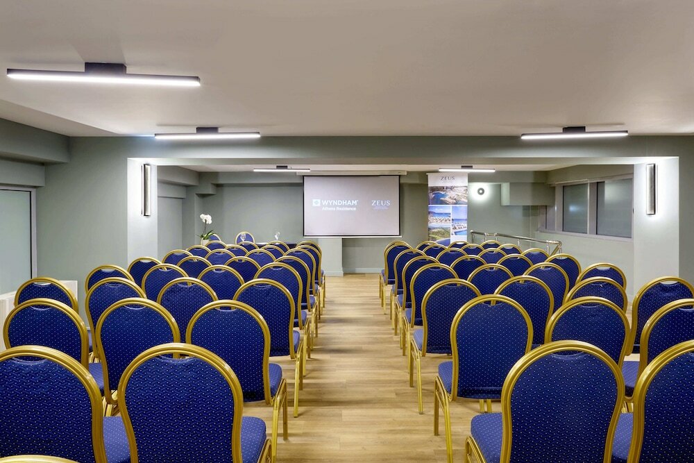 Фото Wyndham Athens Residence