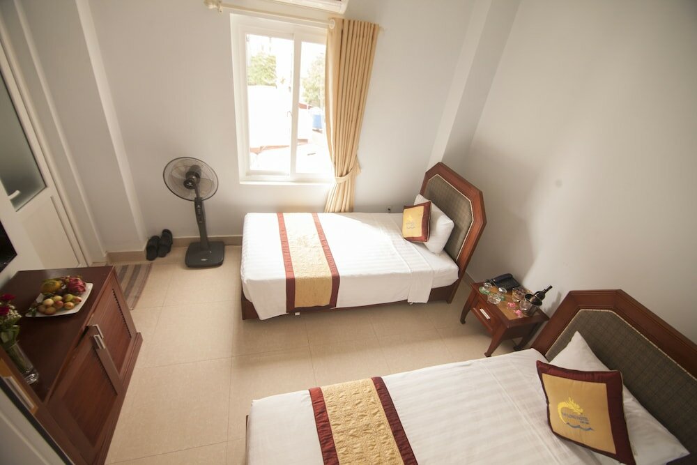 Фото Hai Long Hotel