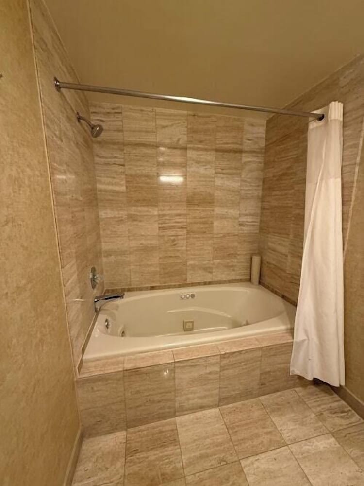 Фото Penn's View Hotel