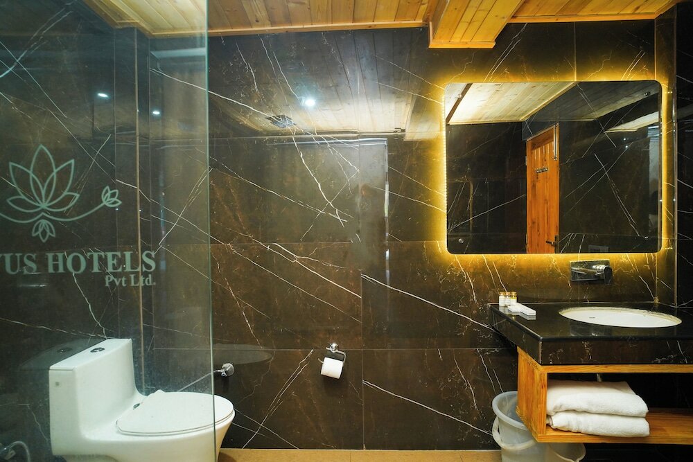 Фото Hotel Ishan A Riverside Retreat