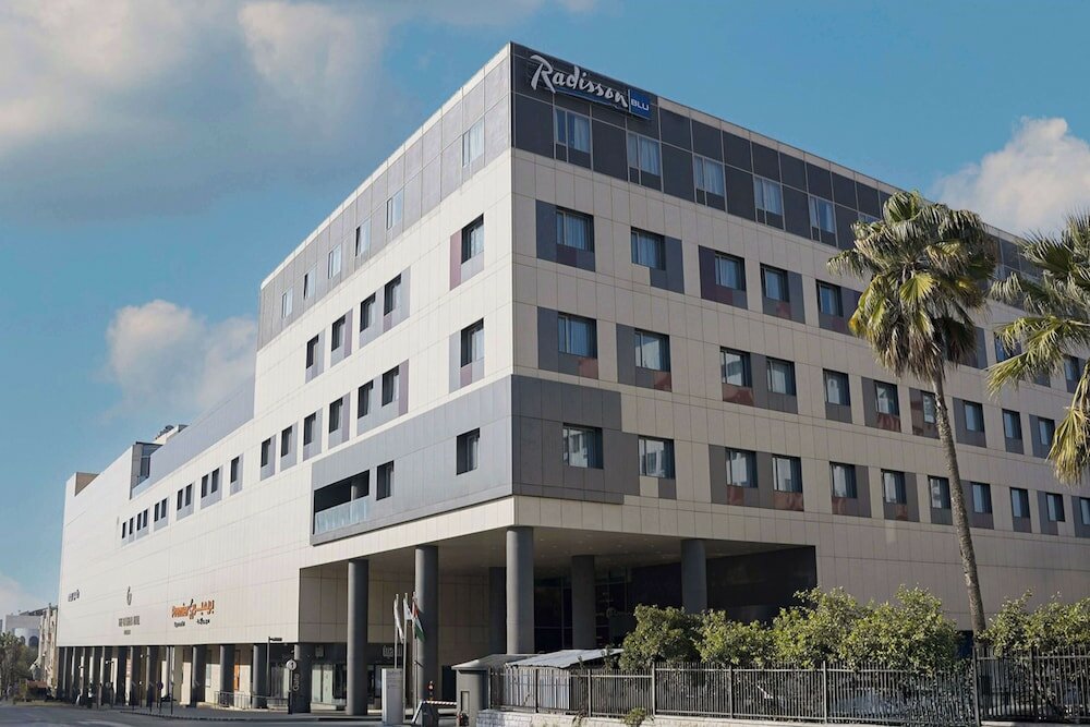 Фото Radisson Blu Hotel, Amman Galleria Mall
