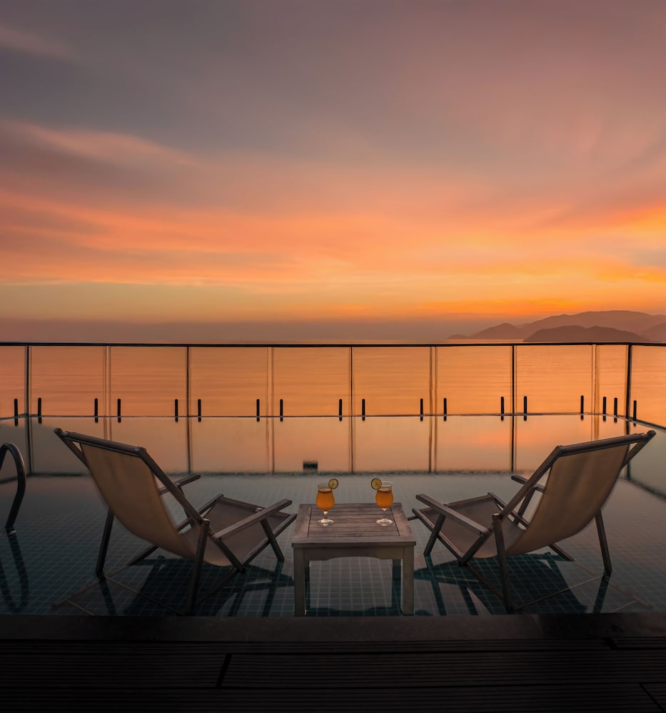 Фото V Hotel Nha Trang