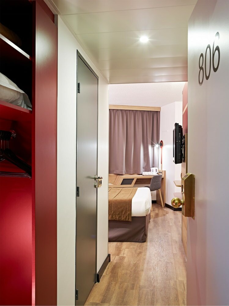 Фото Median Paris Congres