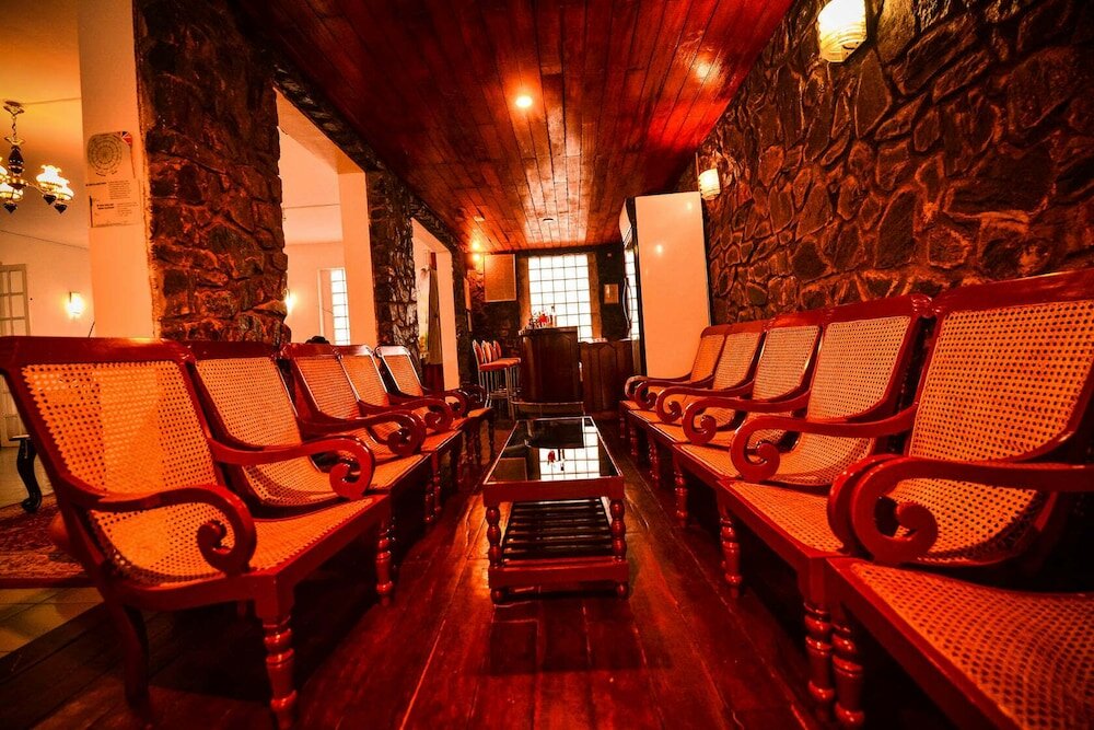 Фото The Rock Hotel