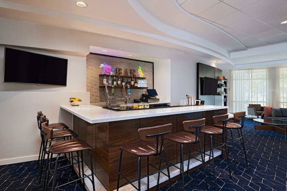 Фото Courtyard by Marriott Austin Airport