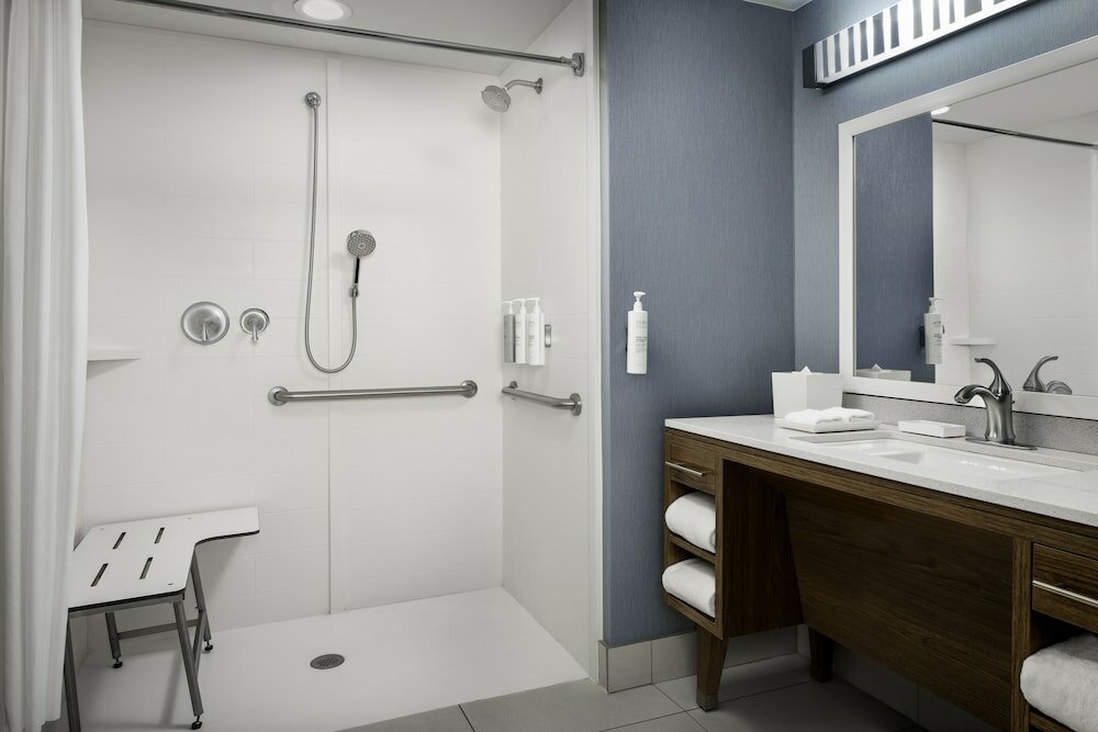 Фото Home2 Suites by Hilton Tallahassee State Capitol