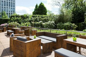 Гостиница Radisson Blu Hotel, Frankfurt