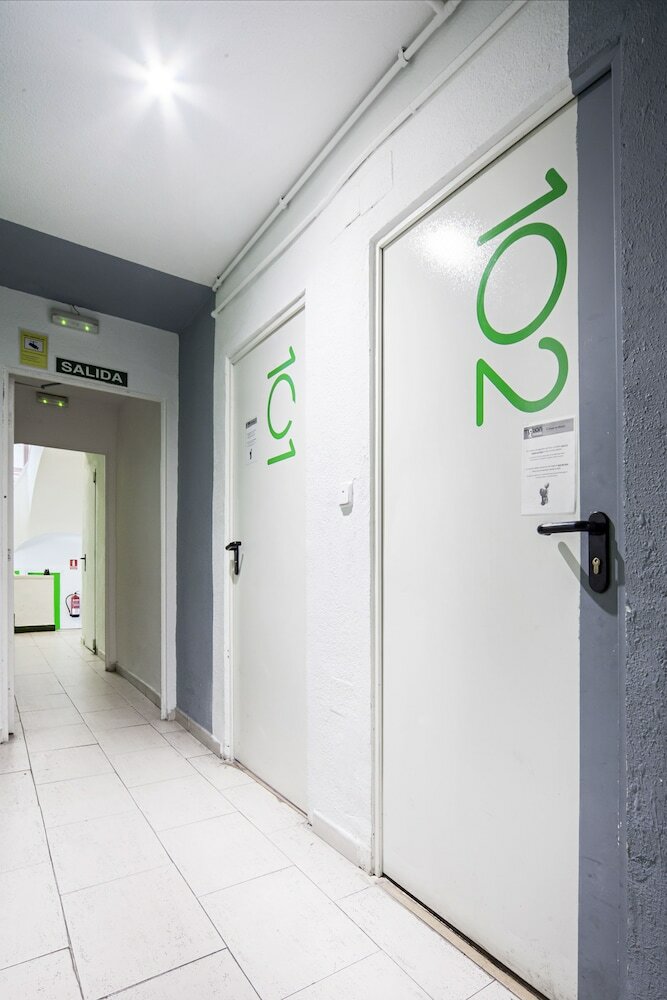 Фото Motion Hostel Gran Vía